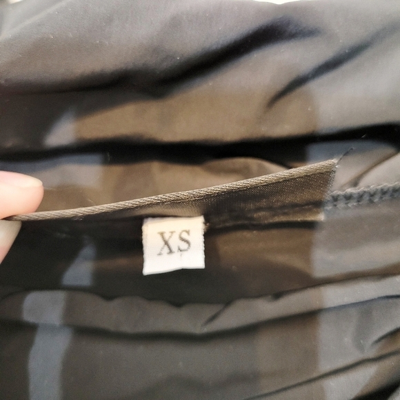 Bryn Walker Giovanna Top Memory Crunch Cowl Drape Neck Size XS - Picture 12 of 14